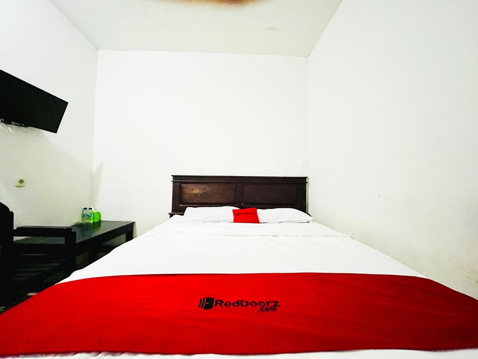 Reddoorz At Krisan Kendari Hotel Pulupanda Екстериор снимка
