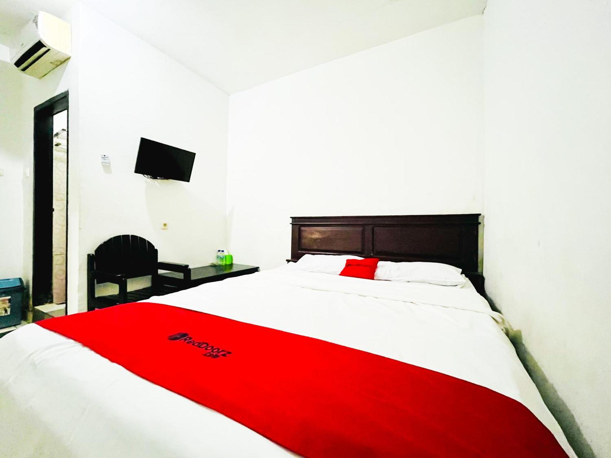 Reddoorz At Krisan Kendari Hotel Pulupanda Екстериор снимка