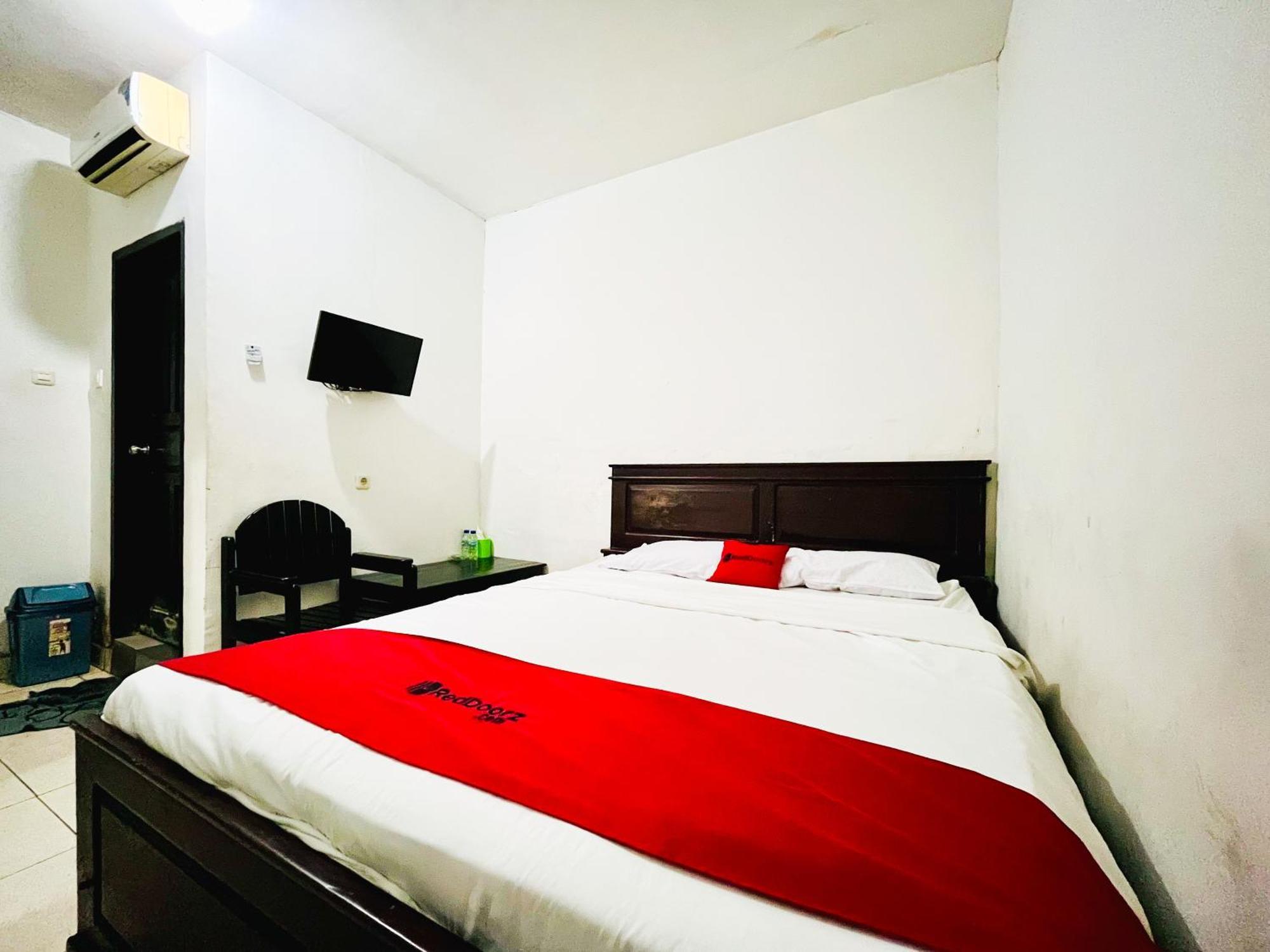 Reddoorz At Krisan Kendari Hotel Pulupanda Екстериор снимка
