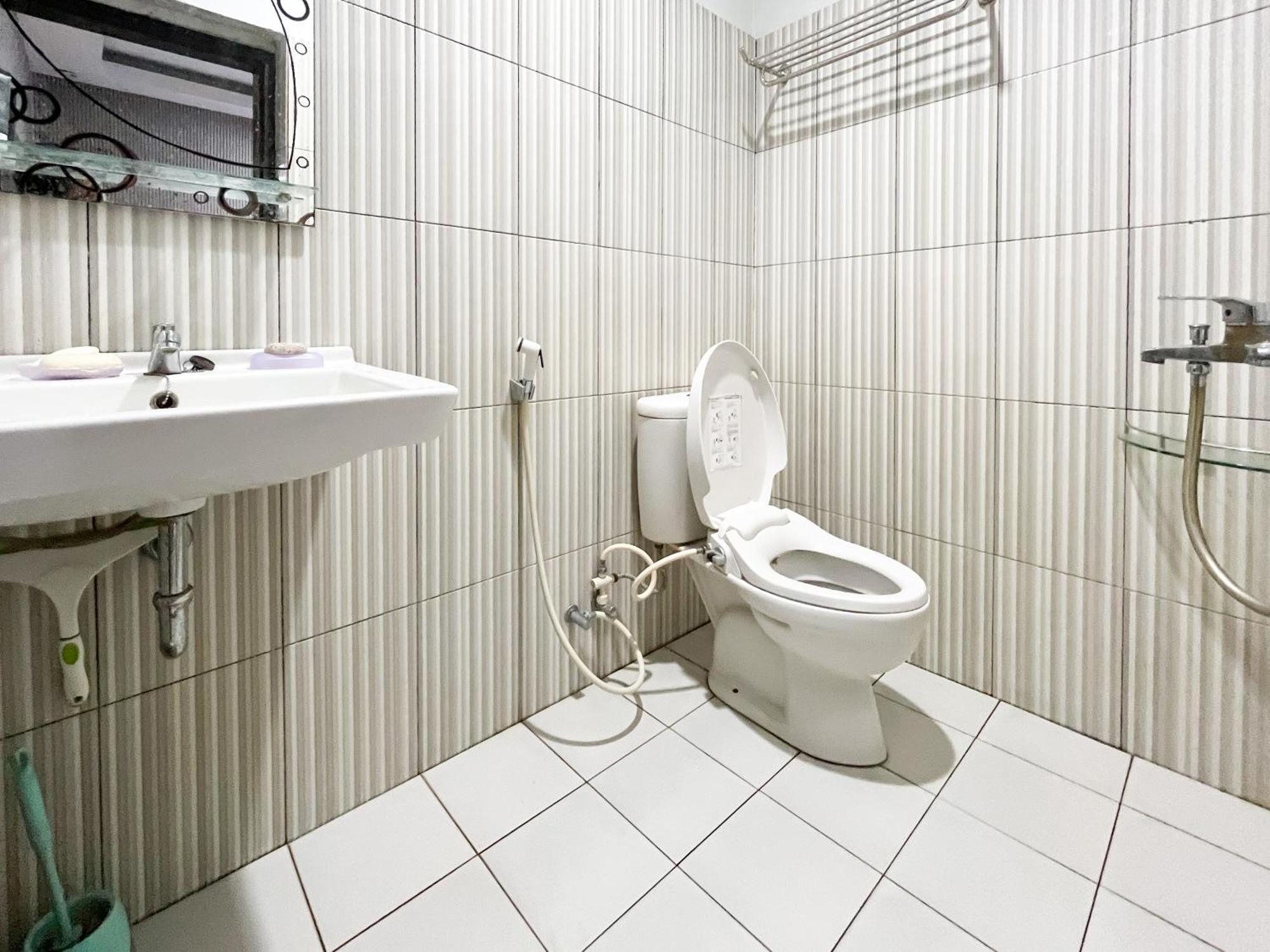 Reddoorz At Krisan Kendari Hotel Pulupanda Екстериор снимка