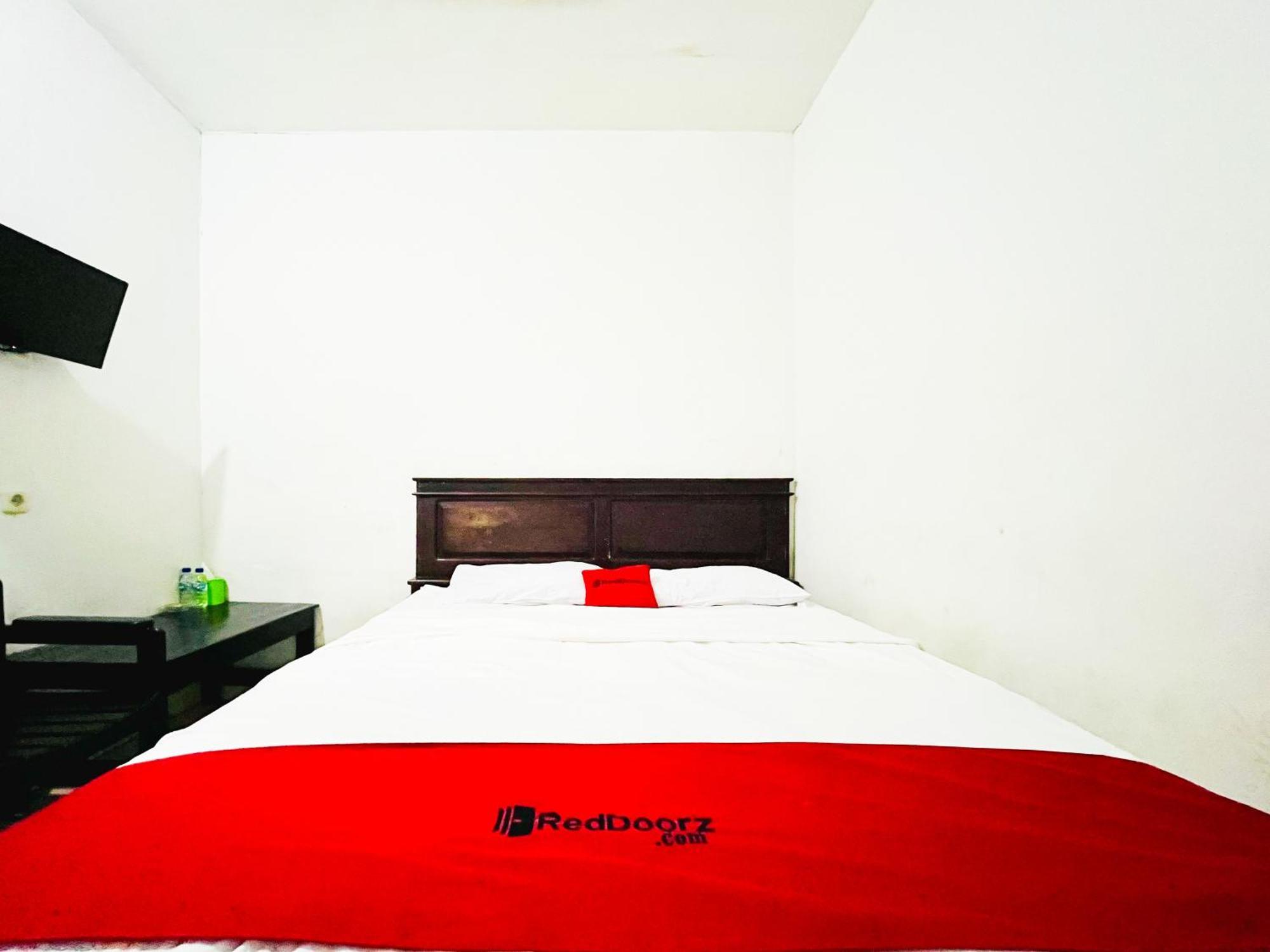 Reddoorz At Krisan Kendari Hotel Pulupanda Екстериор снимка