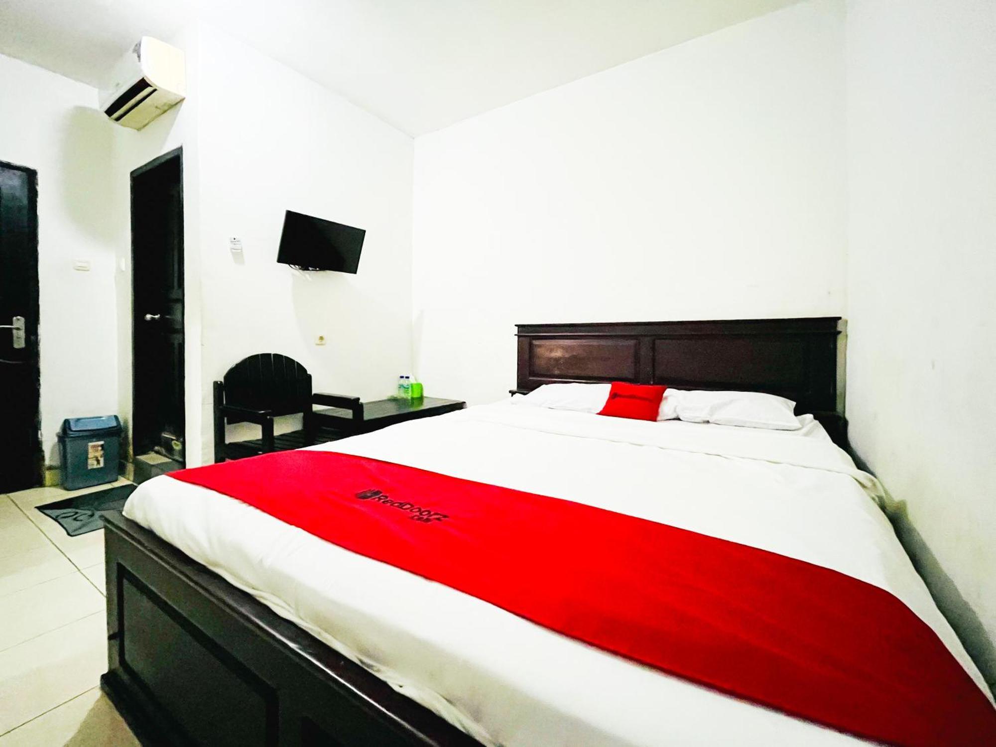 Reddoorz At Krisan Kendari Hotel Pulupanda Екстериор снимка