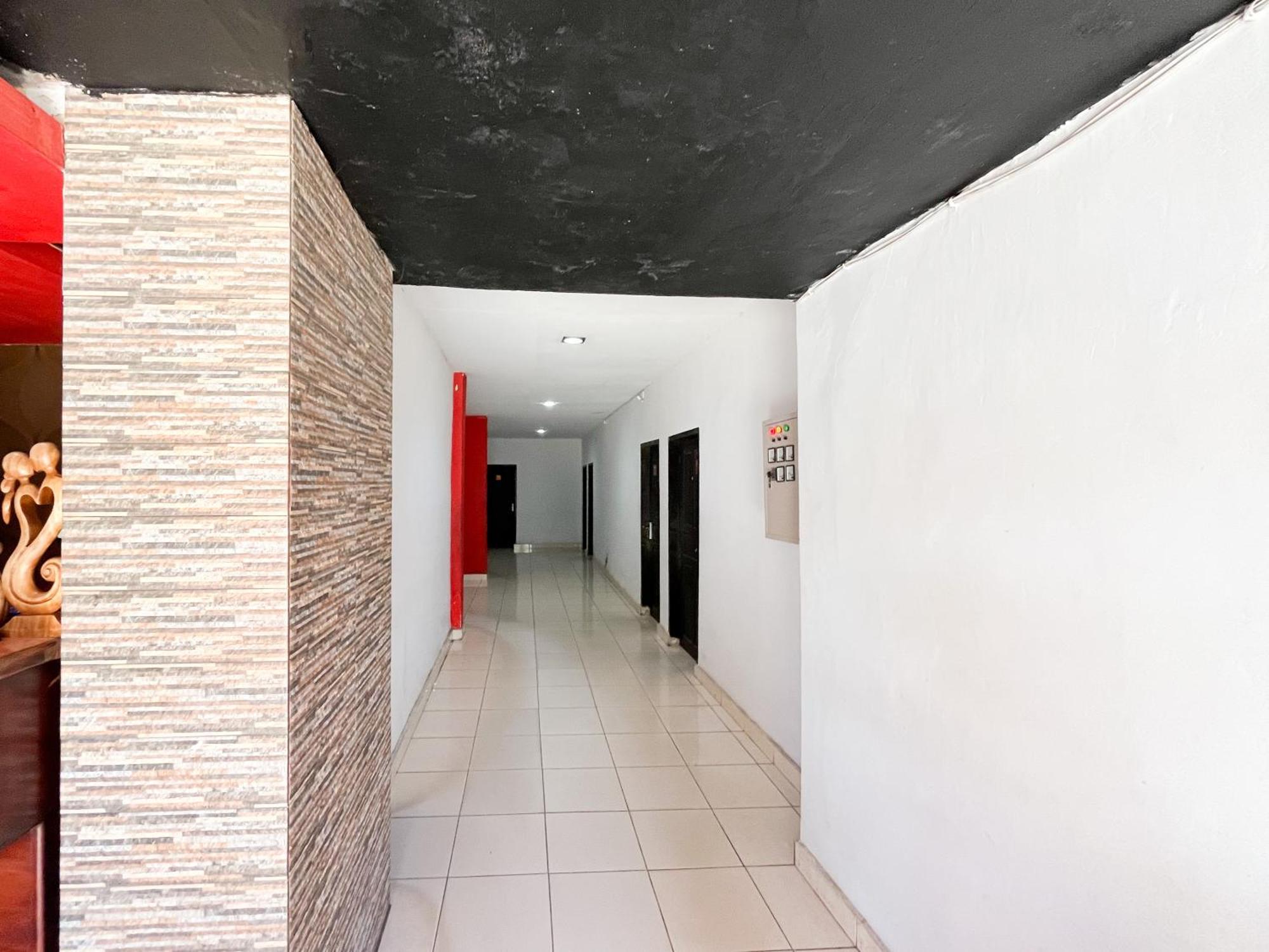 Reddoorz At Krisan Kendari Hotel Pulupanda Екстериор снимка